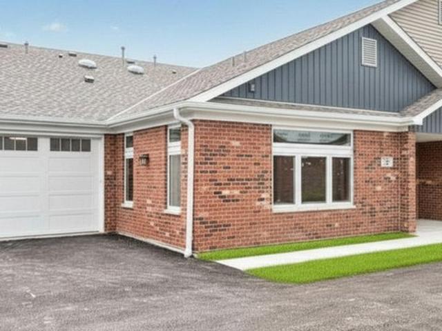 572 Stearn Dr Unit 572, Genoa, IL 60135