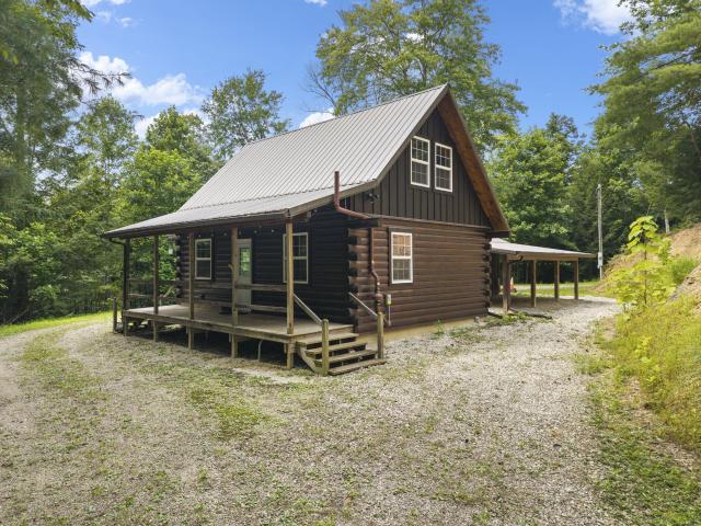 572 Paradise Drive