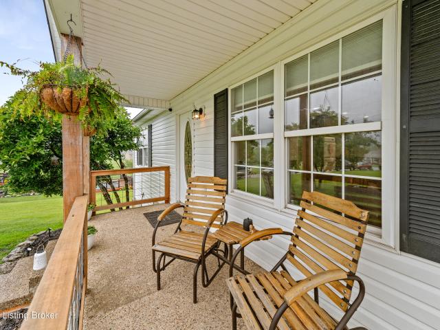 572 Watkins Glen Way