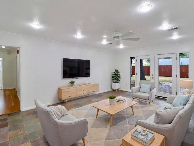 5735 Wigton Drive, Houston, US, TX