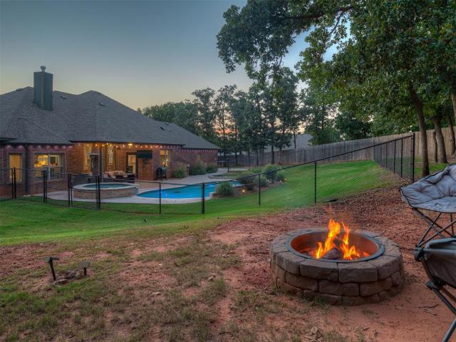 5736 Asheville Way