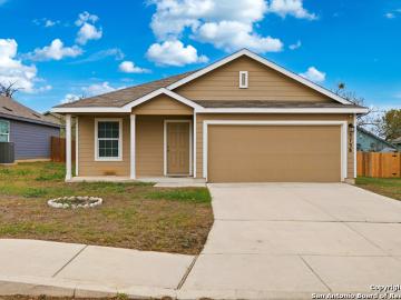 5738 Elm Valley