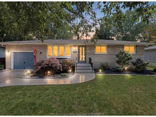 5730 Canada Street, Lasalle, ON, N9H 1M3 house for sale | Listing ID 26014 | Royal LePage