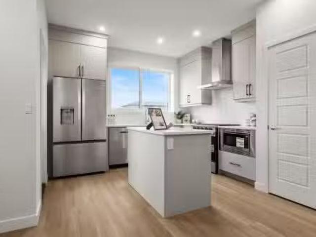 5730 Hawthorn Common, Edmonton, AB, T6X 3K8 house for sale.