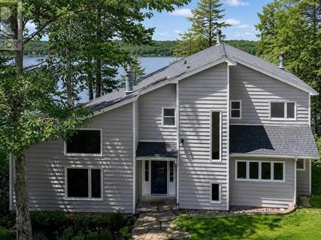 5731 Hwy 2, Oakfield, NS, B2T 1B2 Luxury House for sale | Listing ID 202615 | Royal LePage Carriage Trade Luxury Properties