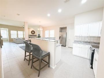 5732 Mariposa Drive