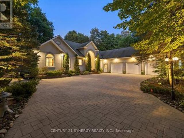 5732 Queenscourt Crescent, Ottawa, ON, K4M 1K3 house for sale | Listing ID X13768 | Royal LePage