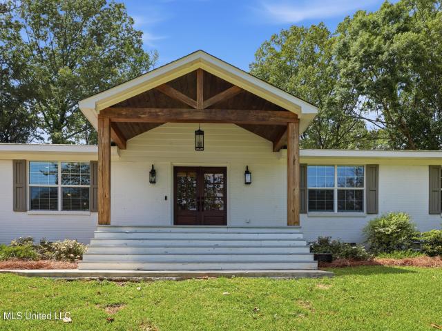 573 Clinton Tinnin Road