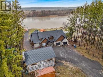 573 Bay Road, Alfred And Plantagenet, ON, K0B 1A0 Luxury House for sale | Listing ID X12874 | Royal LePage Carriage Trade Luxury Properties
