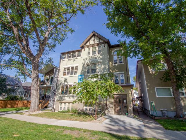 573 Warsaw Avenue Two Bedroom Suite Apartment for Rent