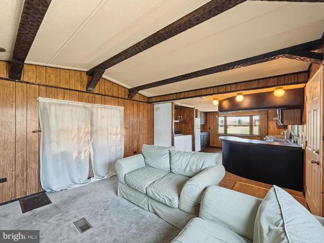 5744 Jack Road