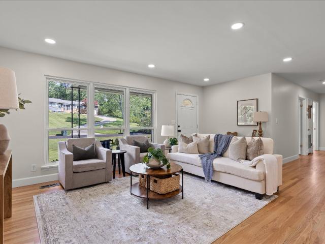 5741 Lyle Circle