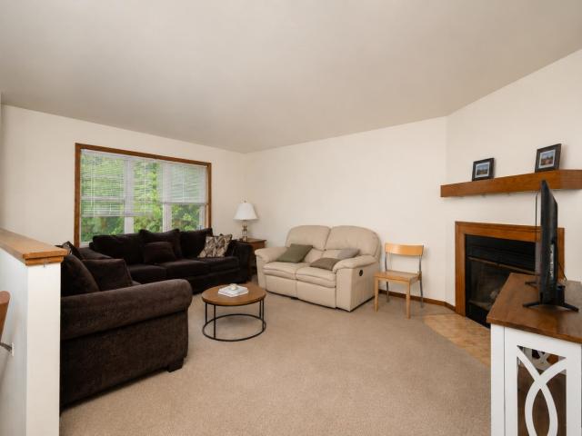 5741 5 Lacy Road