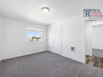 5743 S 5th 3 Bedroom Apartment for Rent at 5743 S 5th Ave, Pocatello, ID 83204