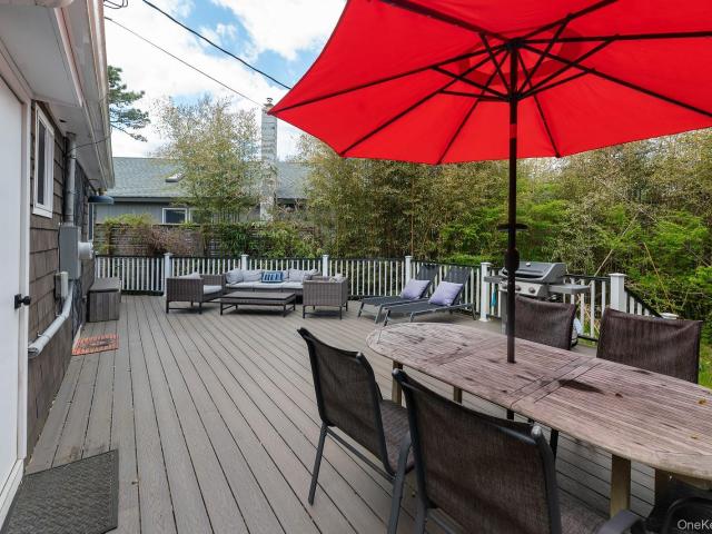 574 Bayberry Walk
