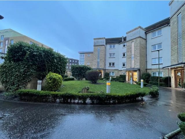 574 Gorgie Road, City of Edinburgh, EH11 3AR, United Kingdom | 2 bed apartment for rent #139402367 | Rentberry