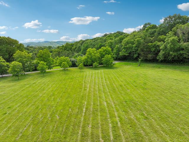 574 Hayes Ridge Rd