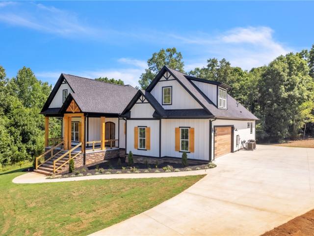 574 Paramount Drive