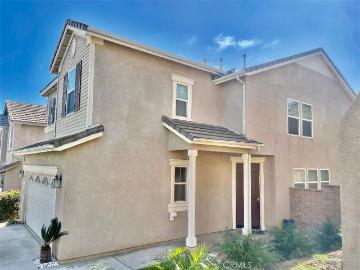 5751 Autumnwood Ln, Jurupa Valley, CA 92509 | MLS #TR26043