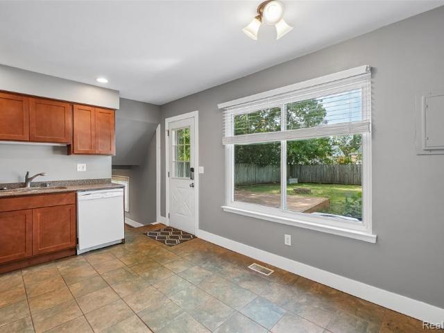 5752 Sunset Trail