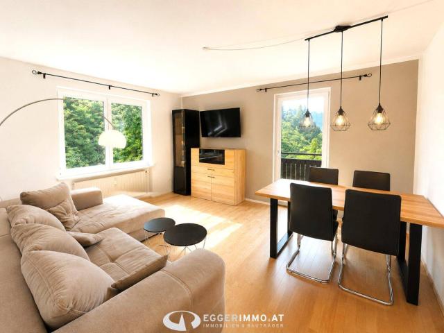 5753 Saalbach: Zweitwohnsitz ! Ab auf die Piste ! möblierte Ferienwohnung ca. 42m², separates Schlafzimmer, sonniger Balkon, Hallenbad, Parkplatz !