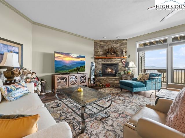 575 Craggy Pointe 13D