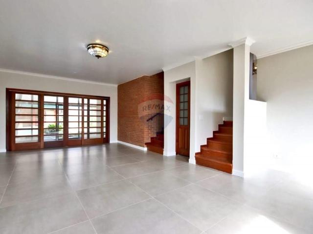 575 Área Útil Casa de Condomínio Alugar, 2 Dormitórios localizado em Avenida Bom Pastor, 719, Alphaville, Santana de Parnaíba, São Paulo, 06539005 | Brasil