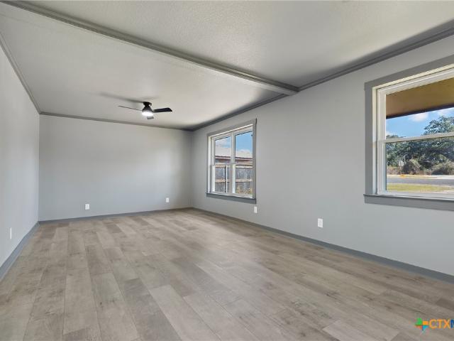 575 Farm Road 1602