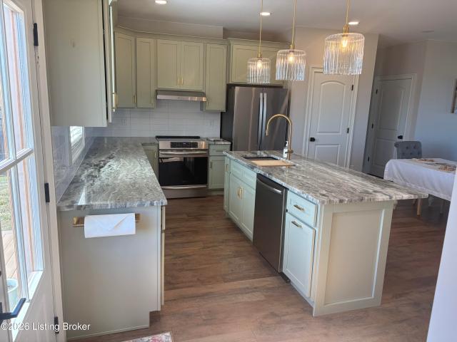 575 Jericho Rd