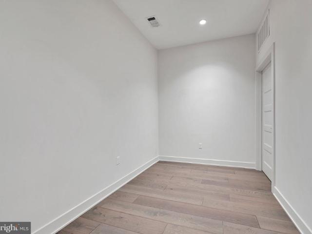 575 S Goddard Boulevard # 410