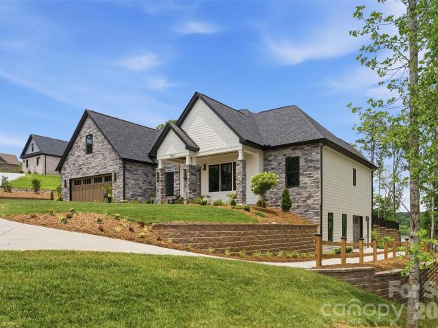 5764 Lake Pointe Drive