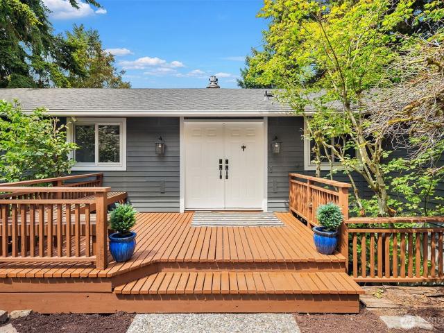 5761 th Ave SE