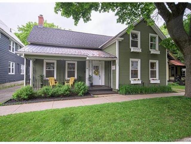 576 Charlotte St, Fredericton, NB, E3B 1M2 house for sale | Listing ID NB140325 | Royal LePage
