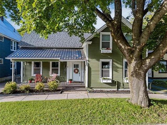 576 Charlotte St, Fredericton, NB, E3B 1M2 house for sale | Listing ID NB147743 | Royal LePage