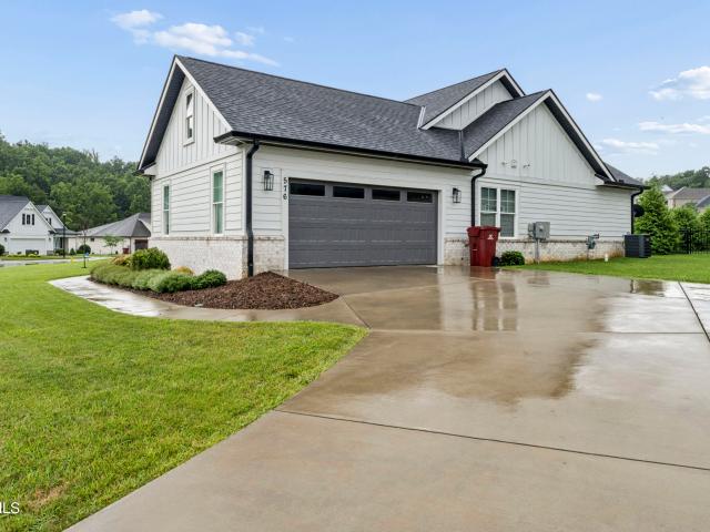 576 Gardenia Drive
