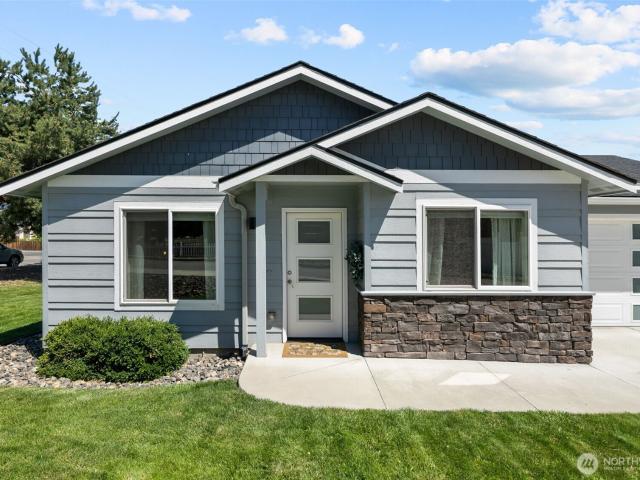 576 sebastian way