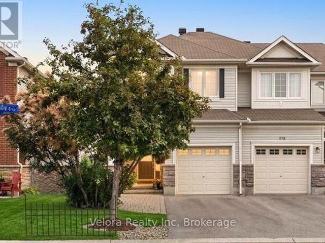 576 Pepperville Crescent, Ottawa, ON, K2M 0E6 house for sale | Listing ID X13793 | Royal LePage