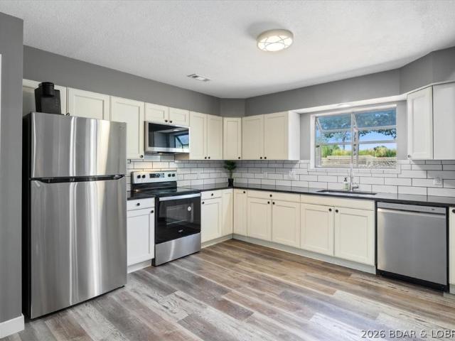 576 Racquet Club Drive 407