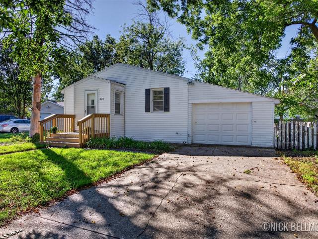 576 W 20th Street