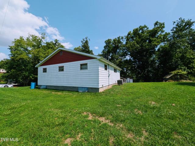 5772 The Lake Road