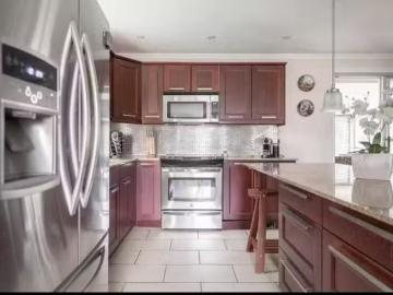 House to rent in Longueuil - Parking