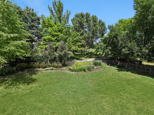 5773 Coachlight Court