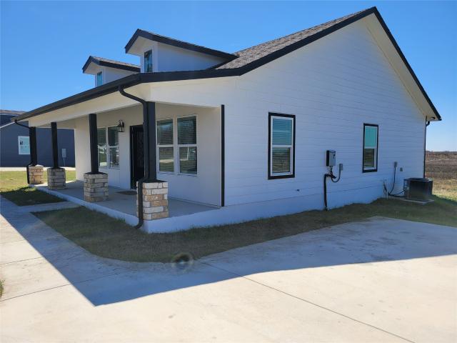 577 County Road 422, Stockdale, TX 78160 | MLS #2259