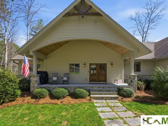 577 Twin Lakes Drive