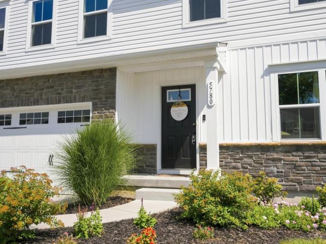 5780 Josies Cove