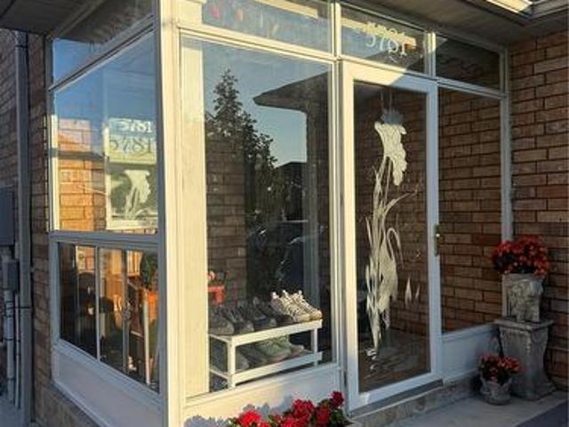 5781 Sidmouth Street, Mississauga, ON, L5V 2K3 house for sale | Listing ID 40851 | Royal LePage