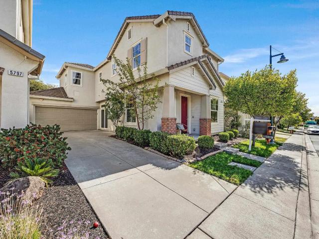 5783 Shadow Hill Dr