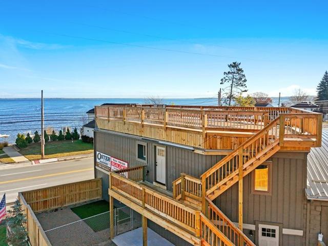 5783 W Houghton Lake Dr, Houghton Lake, MI 48629