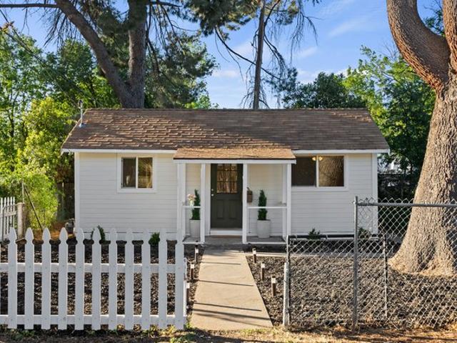 578 E 9th Ave, Chico, CA 95926