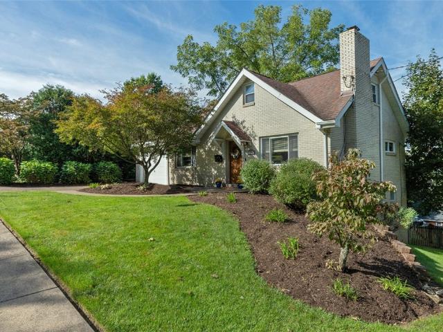 578 N Maple